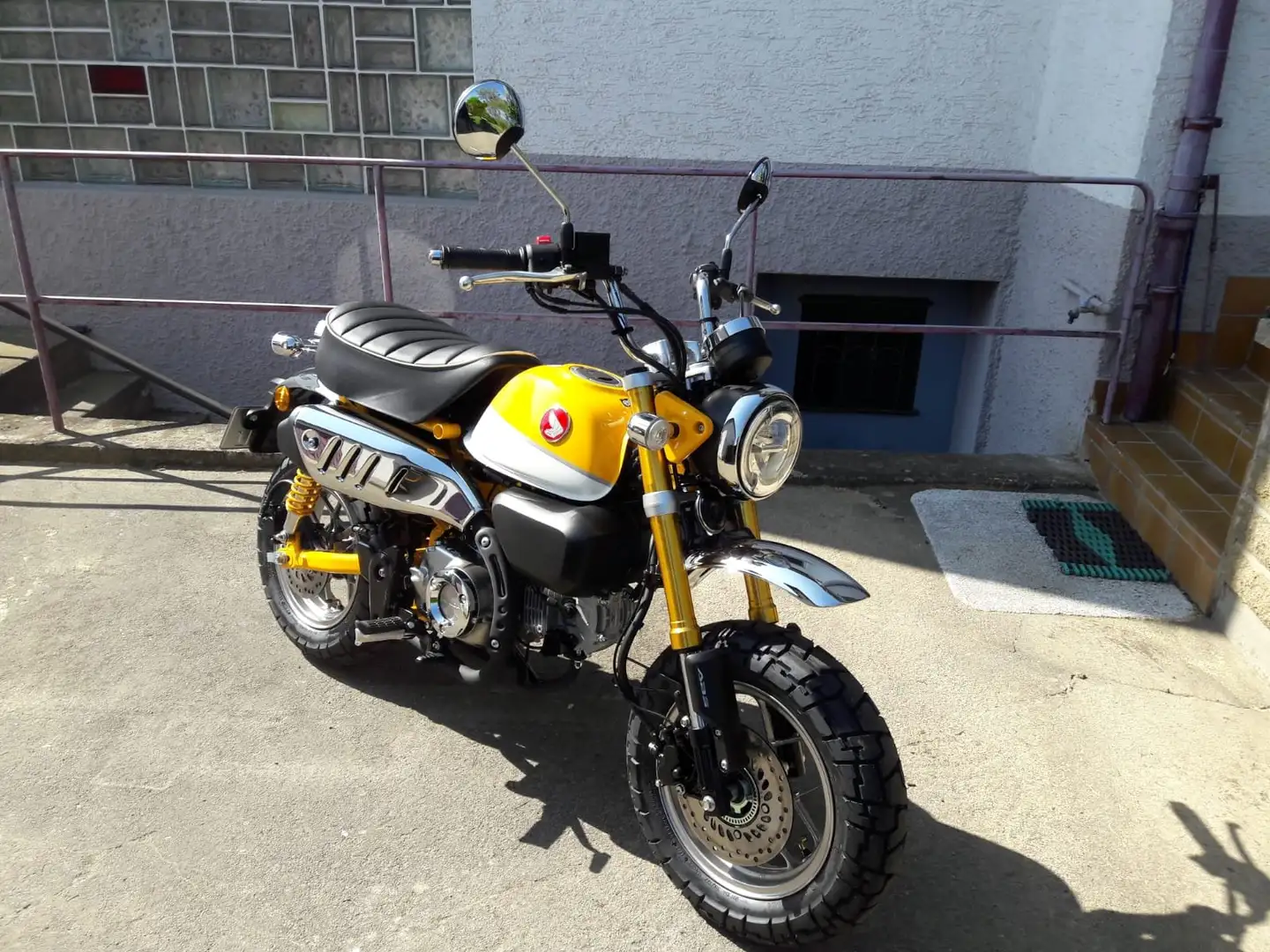 Honda Monkey 125 Gelb - 2