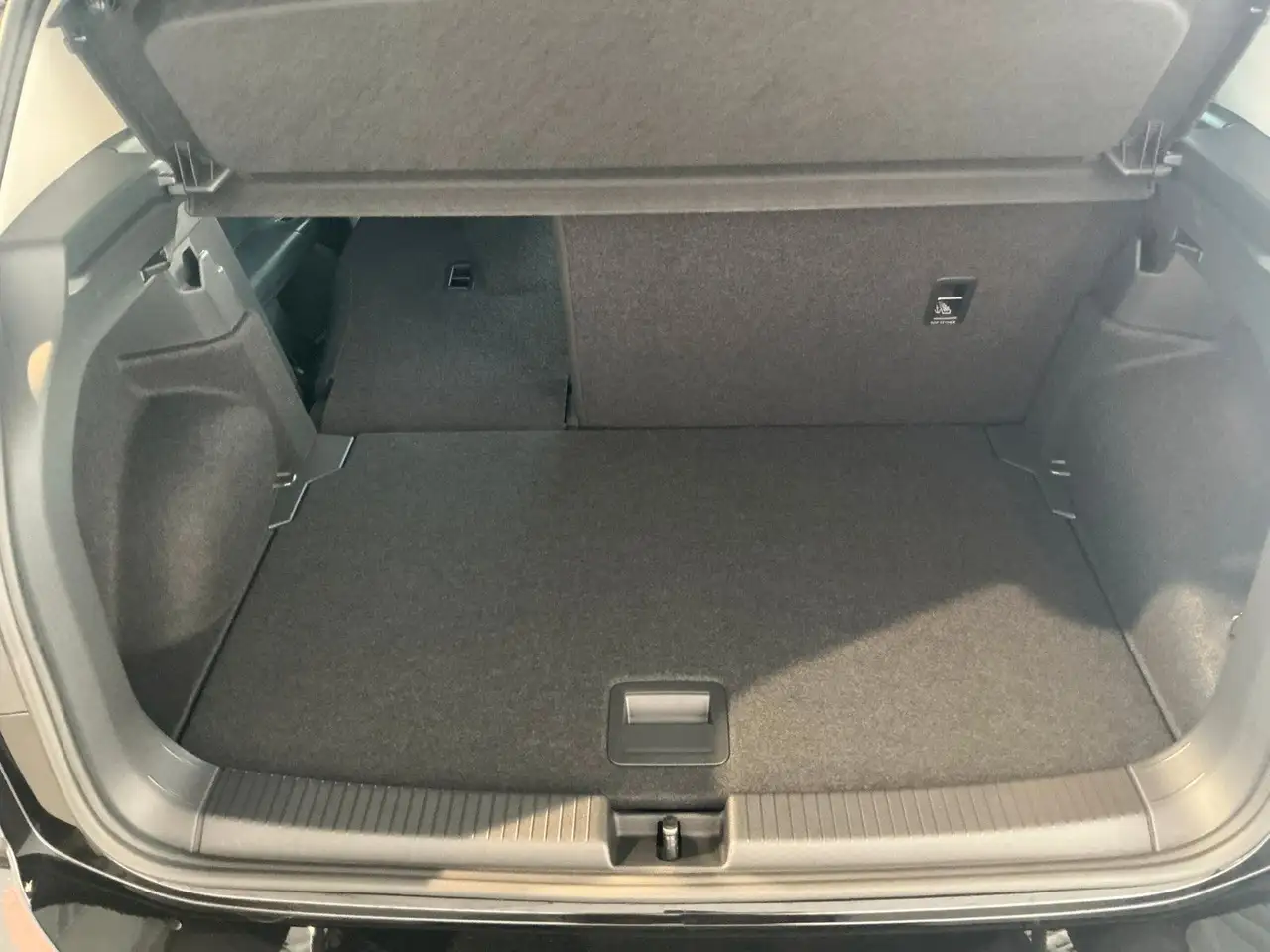 Volkswagen T-Cross 1.0 TSI Life DSG | IQ.LIGHT | ACC | Sitz 16