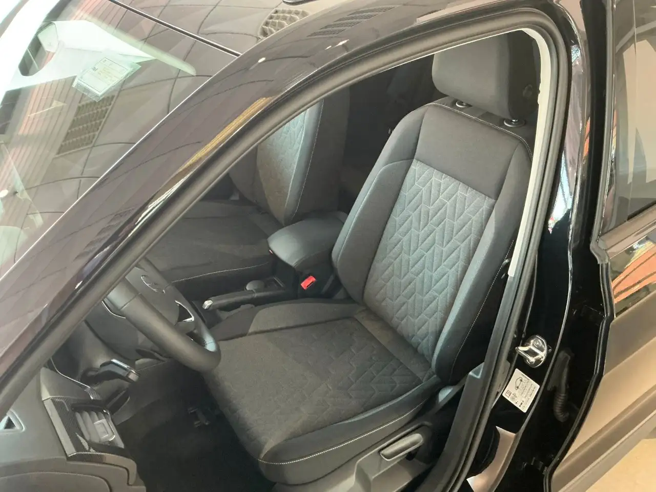Volkswagen T-Cross 1.0 TSI Life DSG | IQ.LIGHT | ACC | Sitz 13
