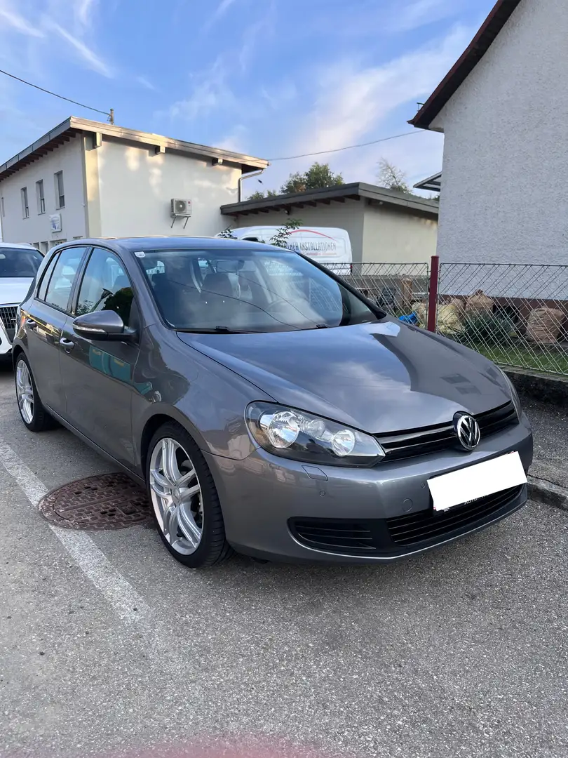 Volkswagen Golf Comfortline BMT 1,6 TDI DPF Grau - 1