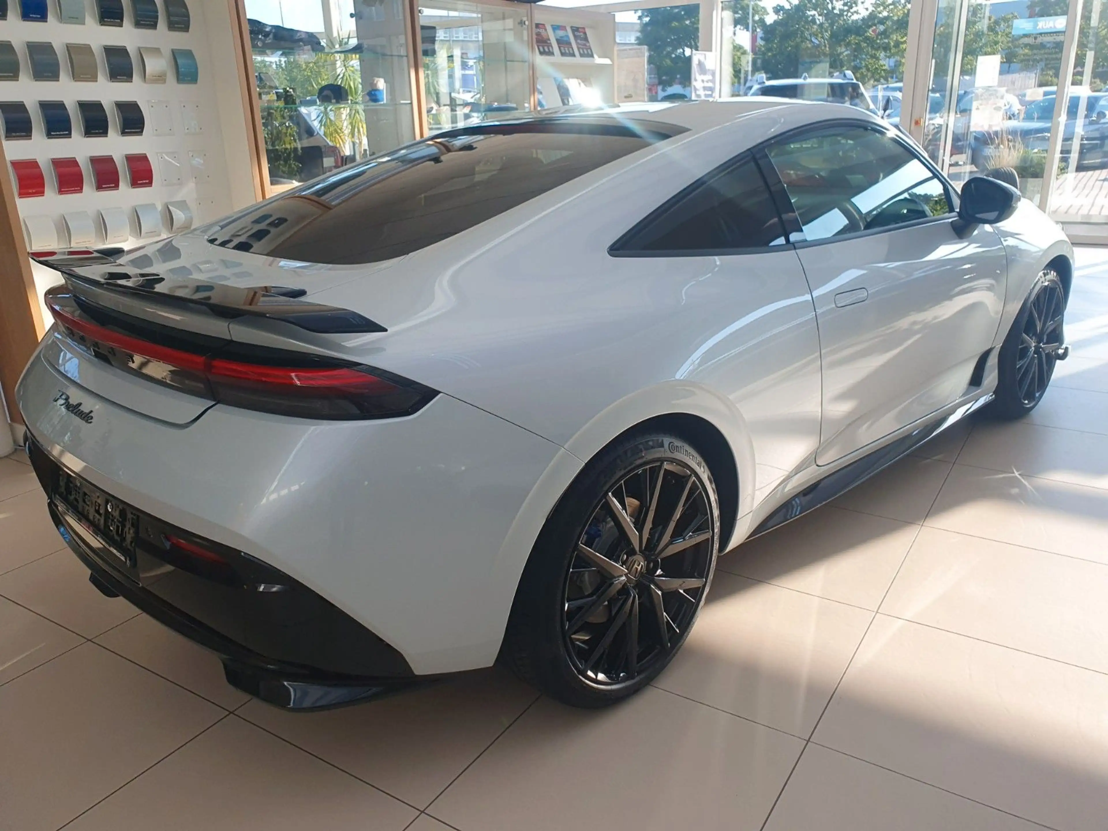 Honda Prelude 2.0 Advance Hybrid Black Edition — photo 2