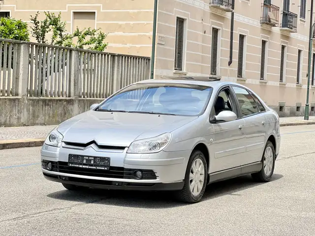 Citroen C5 Berlina 3.0 i V6 24V 207cv aut. Hydractive Executive KM CERTIFICATI-CINGHIA DISTRIBUZIONE EFFETTUATA-TETTO APRIBILE-XENO