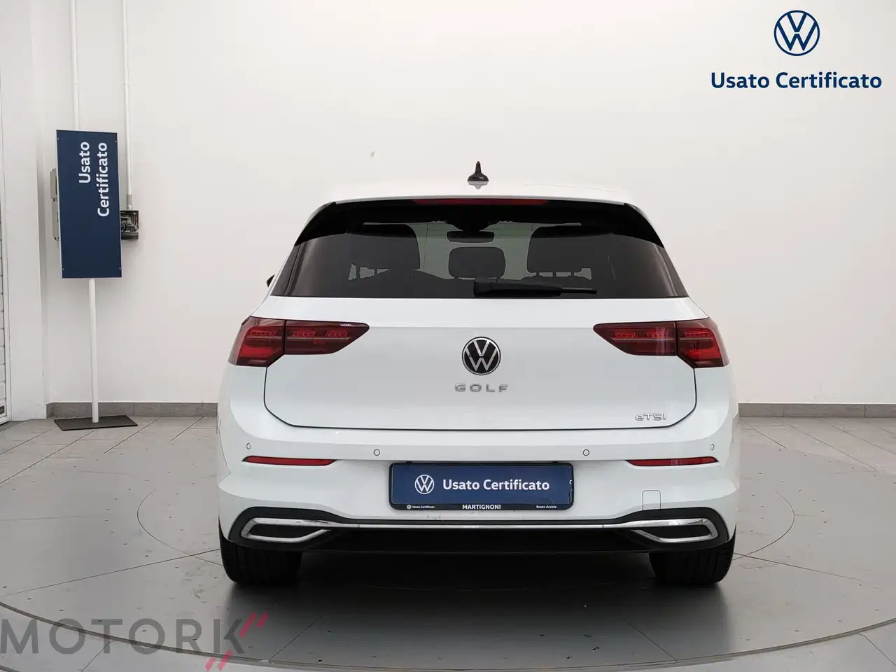 Volkswagen Golf 1.5 eTSI EVO ACT Style DSG 4