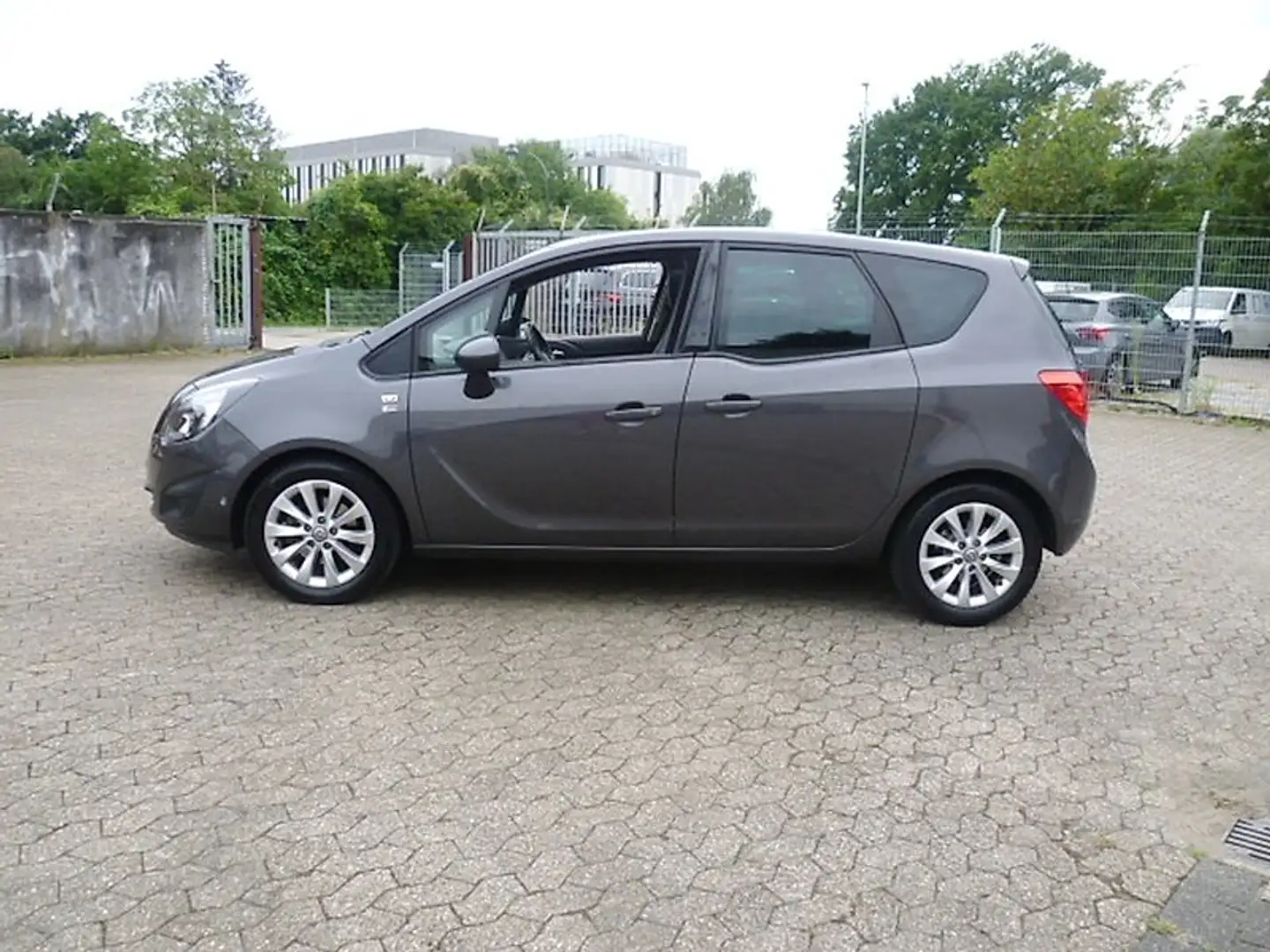 Opel Meriva B 150 Jahre Opel Panoramadach PDC Scheckheft top Šedá - 2