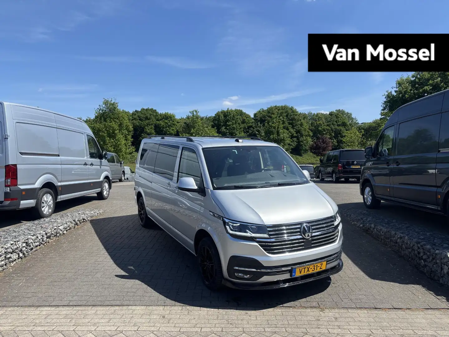 Volkswagen T6.1 Transporter 2.0 TDI L2H1 DC Bulli | Automaat | Camera | Dubbel Argent - 1