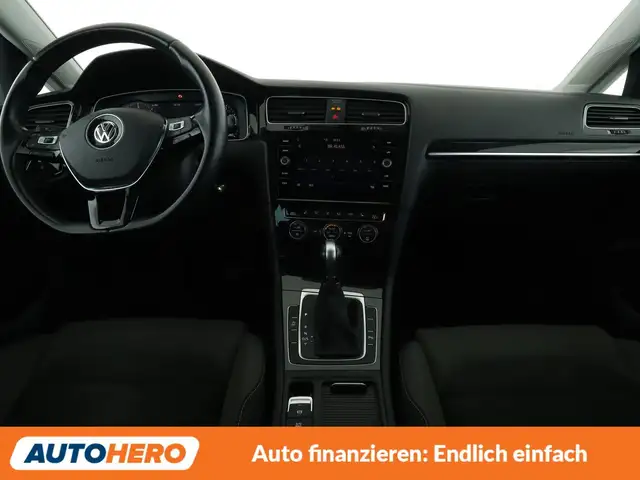Volkswagen Golf view 12