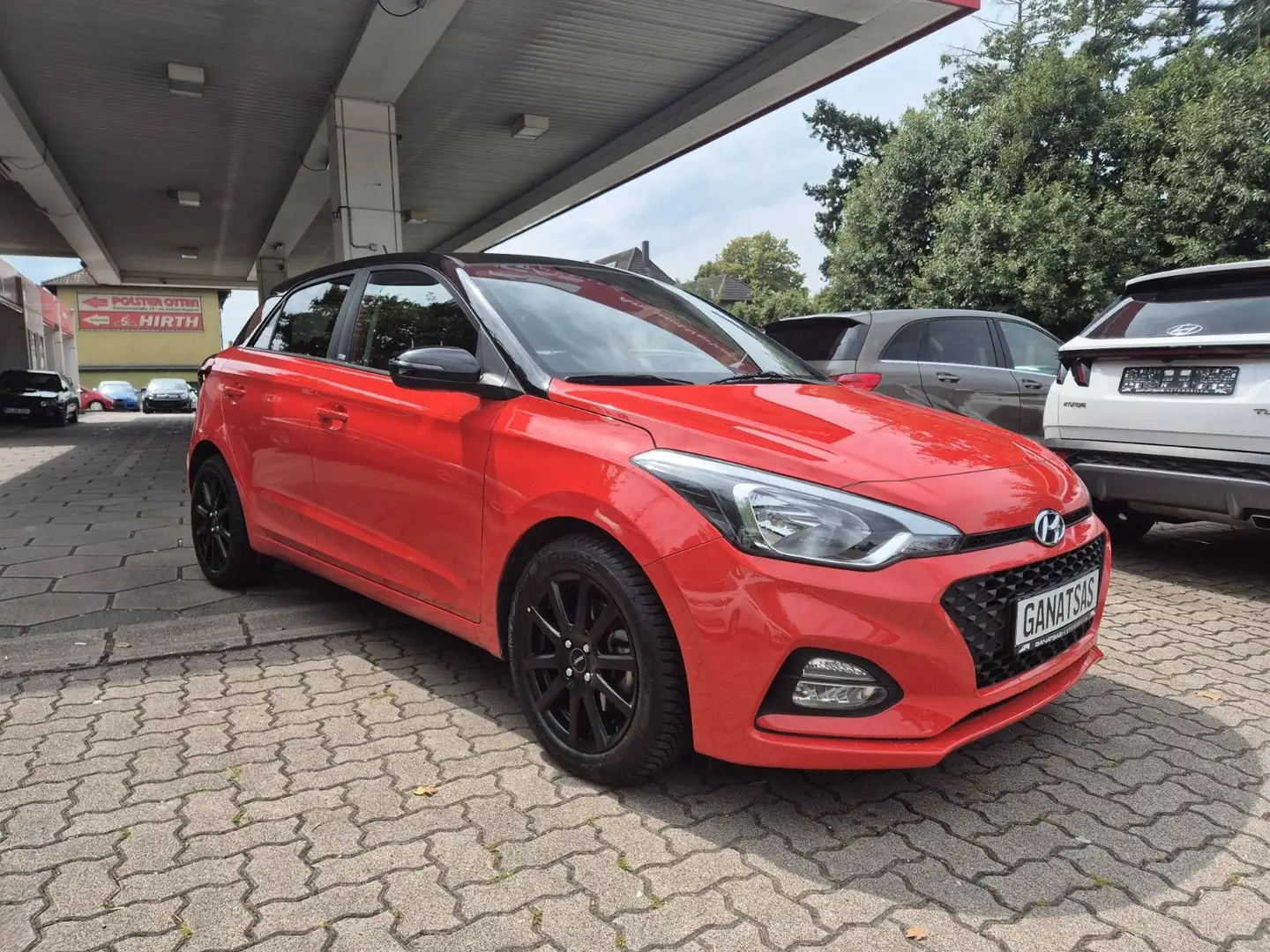 Hyundai i20 YES! Plus Rot - 1
