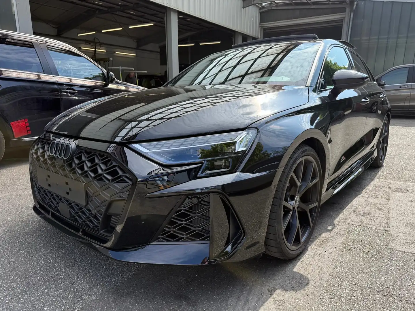 Audi RS3 Sportback 2.5 tfsi quattro s-tronic - 1