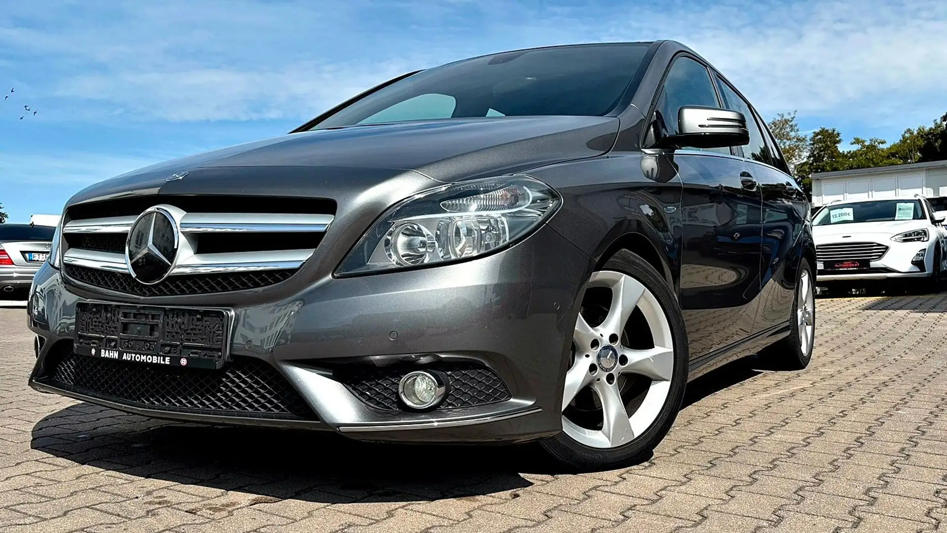 Mercedes-Benz B 180 CDI BlueEFFICIENCY /VOLL SHEFT/PANO/NAVI Gris - 1