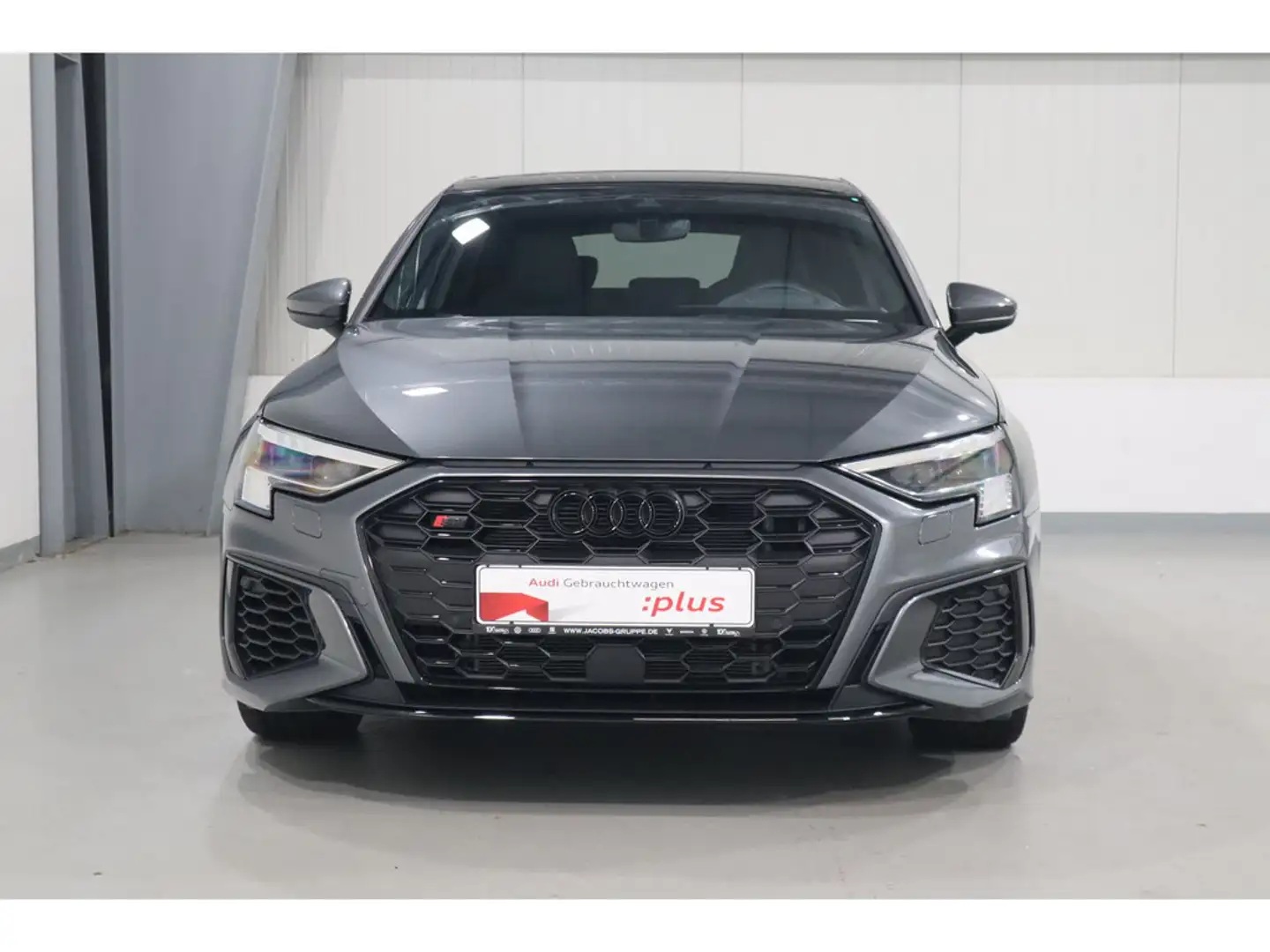 Audi S3 Sportback 2.0 TFSI quattro B&O*Pano*Matrix * Grau - 2