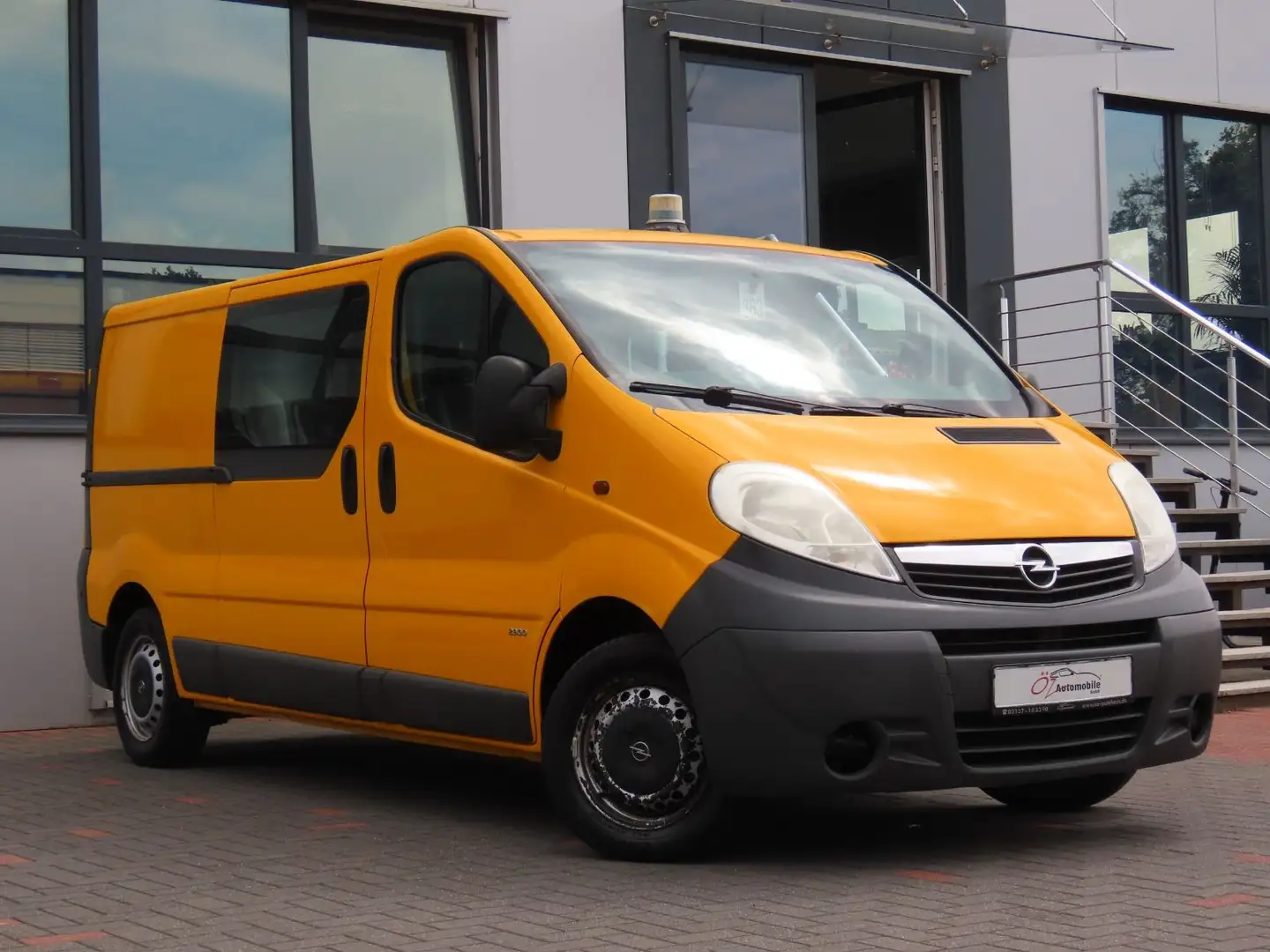 Opel Vivaro Kasten L2H1 2,9t Gelb - 2