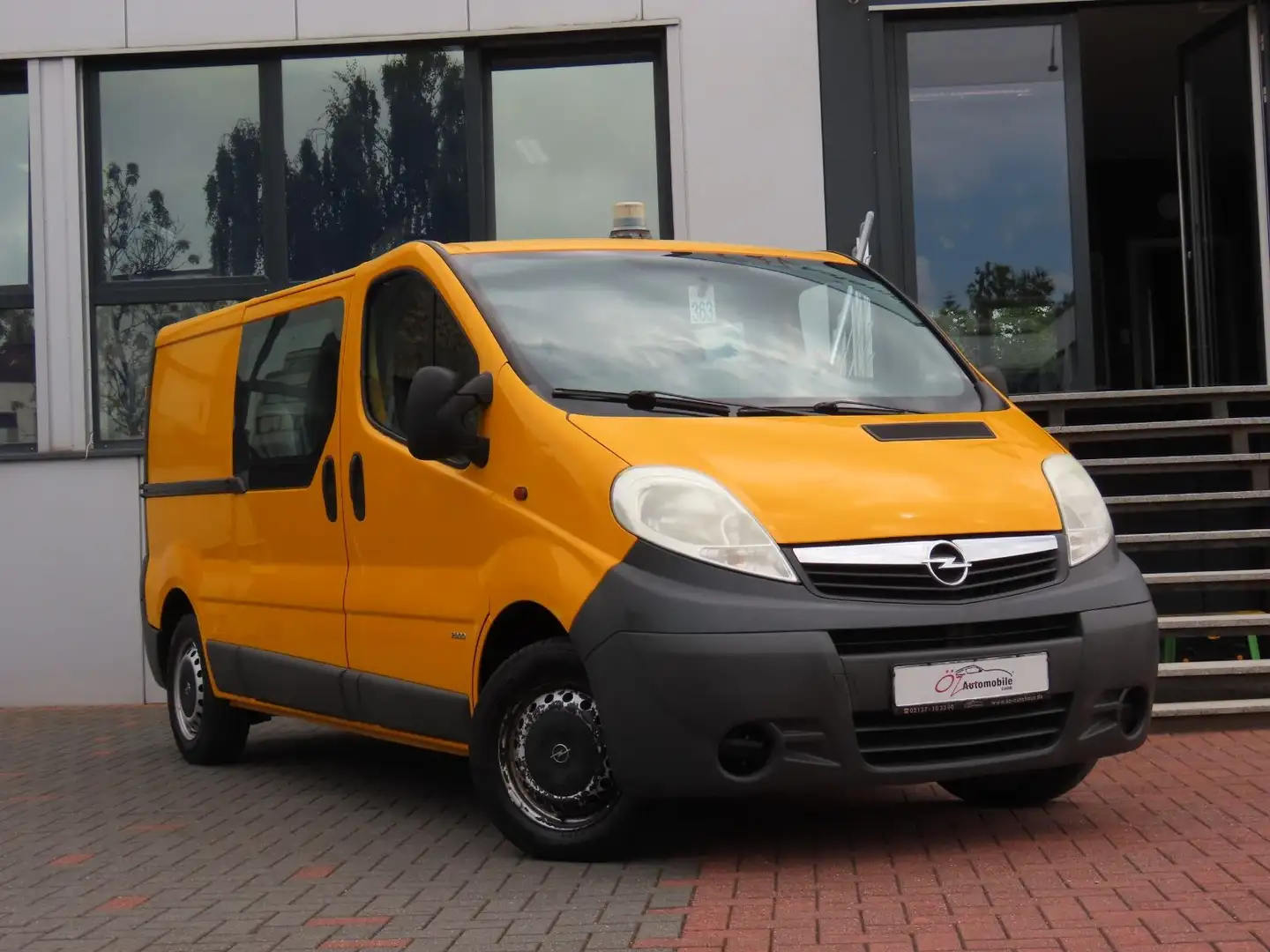 Opel Vivaro Kasten L2H1 2,9t Gelb - 1