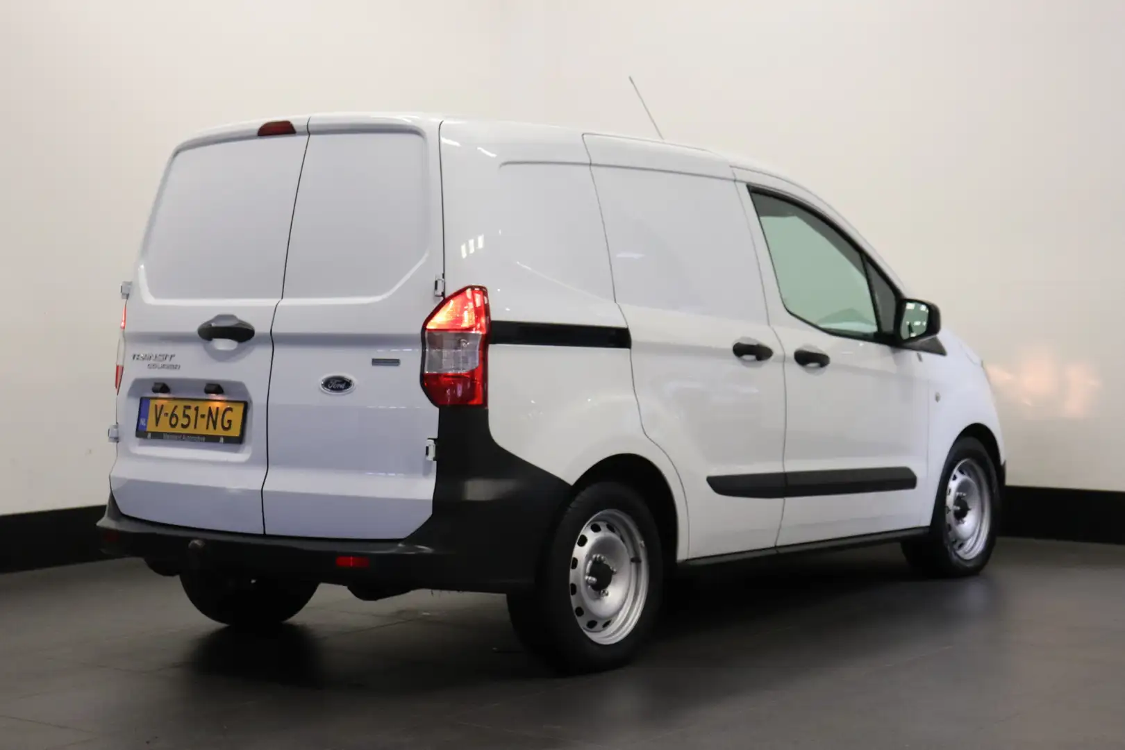 Ford Transit Courier 1.0 100PK 2x Schuifdeur BENZINE - Airco - Trekhaak Wit - 2