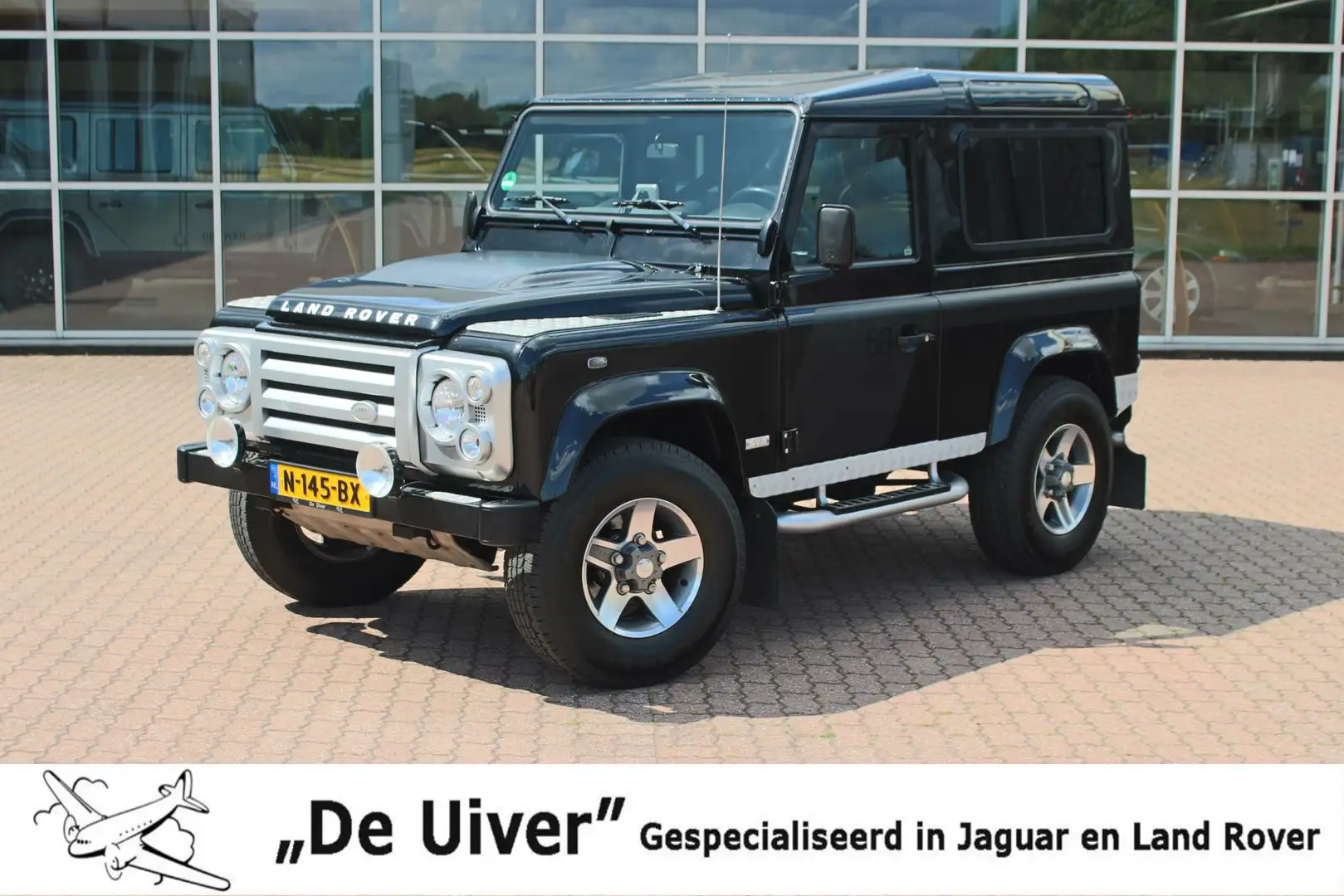 Land Rover Defender 2.4 TD 90 SW SVX 60th Anniversary „De Uiver” Speci Zwart - 1