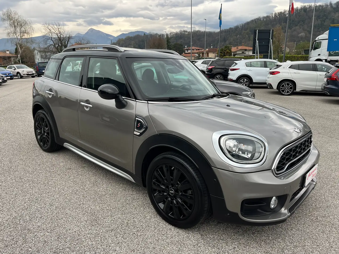 MINI Cooper SD Countryman Mini Countryman 2.0 Cooper SD Business auto Grigio - 2