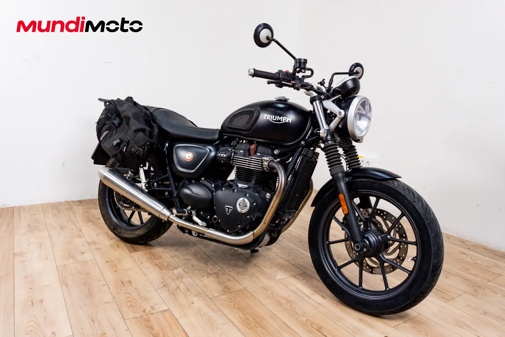 Triumph Street Twin - 2