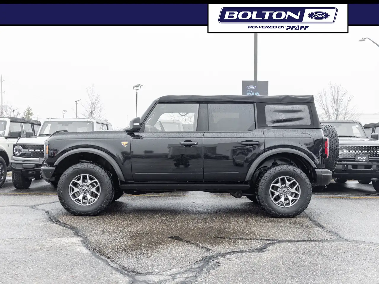 Ford Bronco снимка Ford Bronco