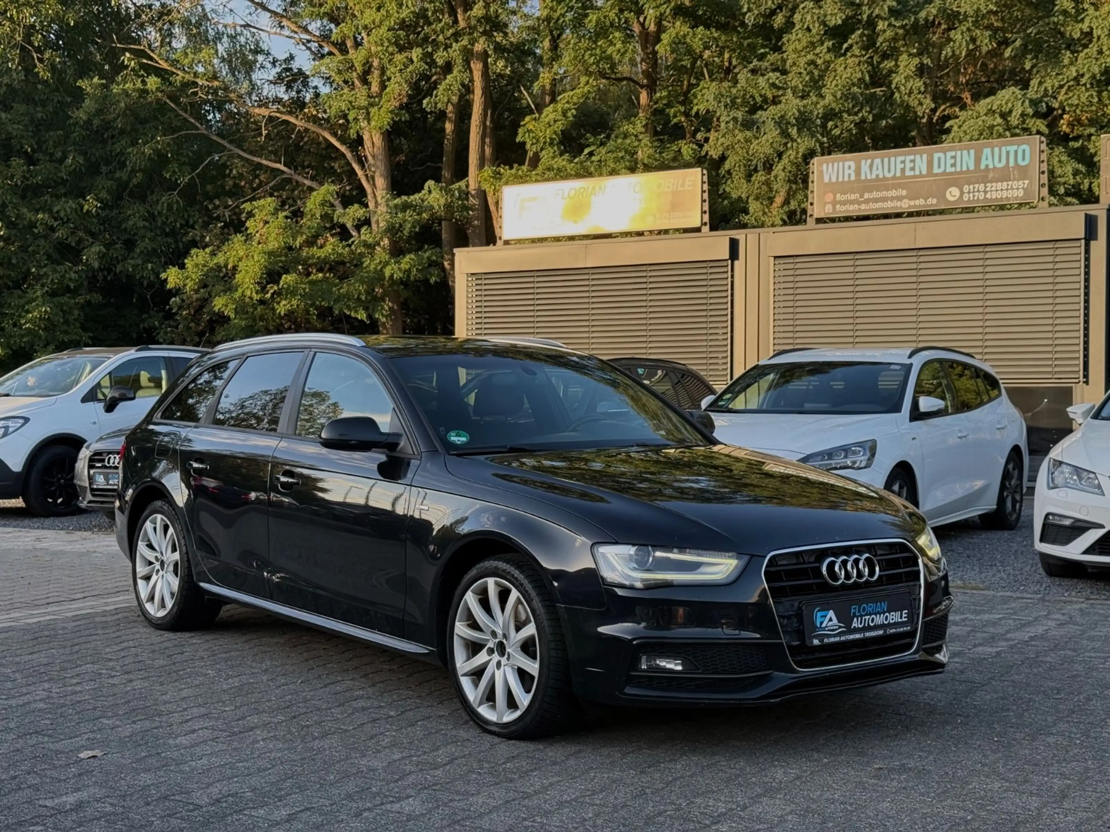 Audi A4 Avant Attraction 2.0 TDI Automatik*S-Line*LED