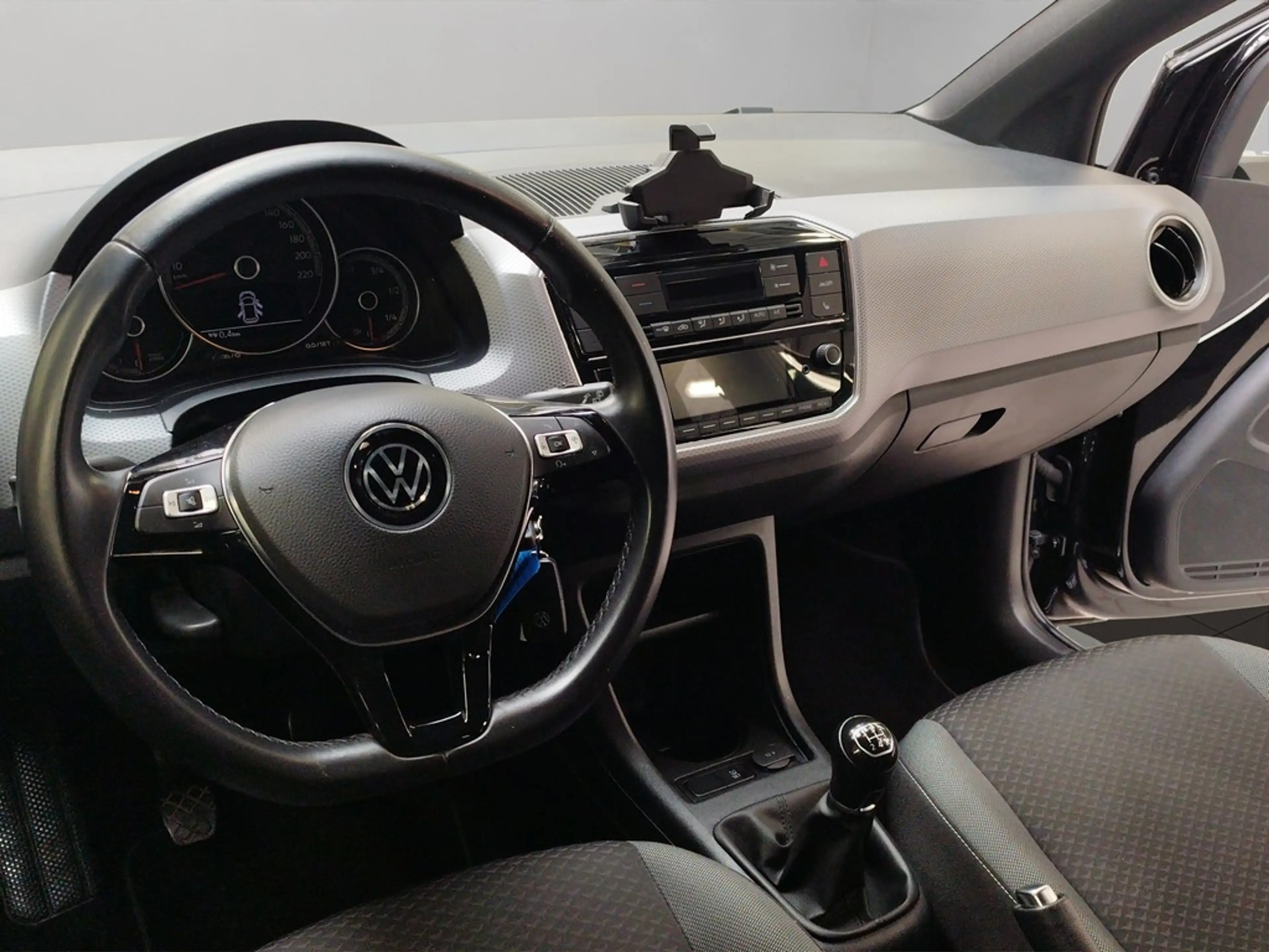 Volkswagen e-up! move up! 1.0 MPI Kamera GRA Bluetooth — photo 11