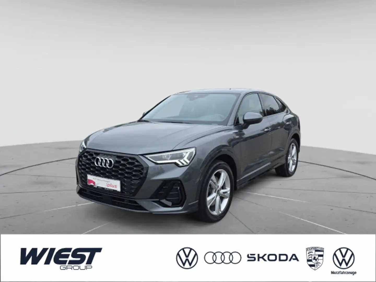 Audi Q3 S line 40 TDI qu. S tronic, PANO/19 Grau - 1