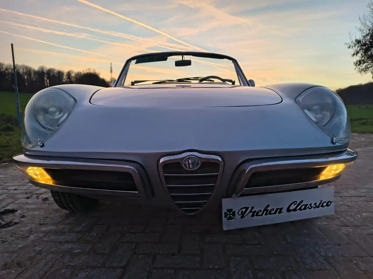 Alfa Romeo Spider Duetto 2000 conversie, foto 1
