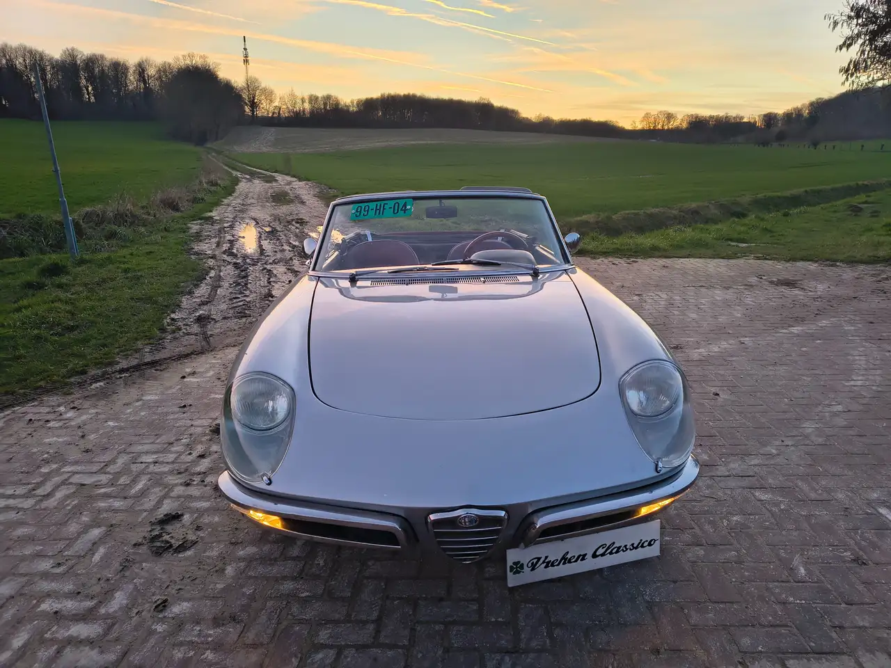 Alfa Romeo Spider Duetto 2000 conversie, foto 2