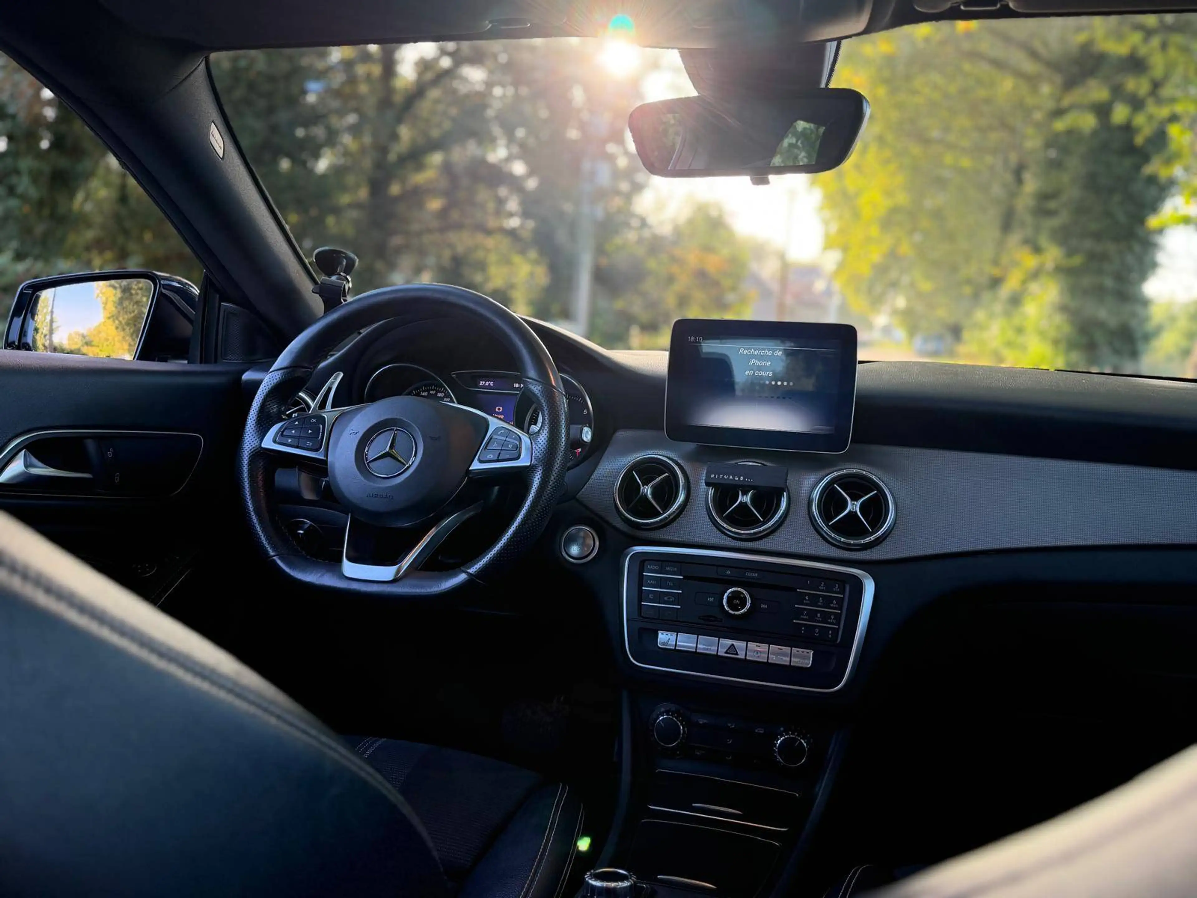 Mercedes-Benz CLA 180 180 d Business Solution AMG - Garantie 12 mois — photo 2