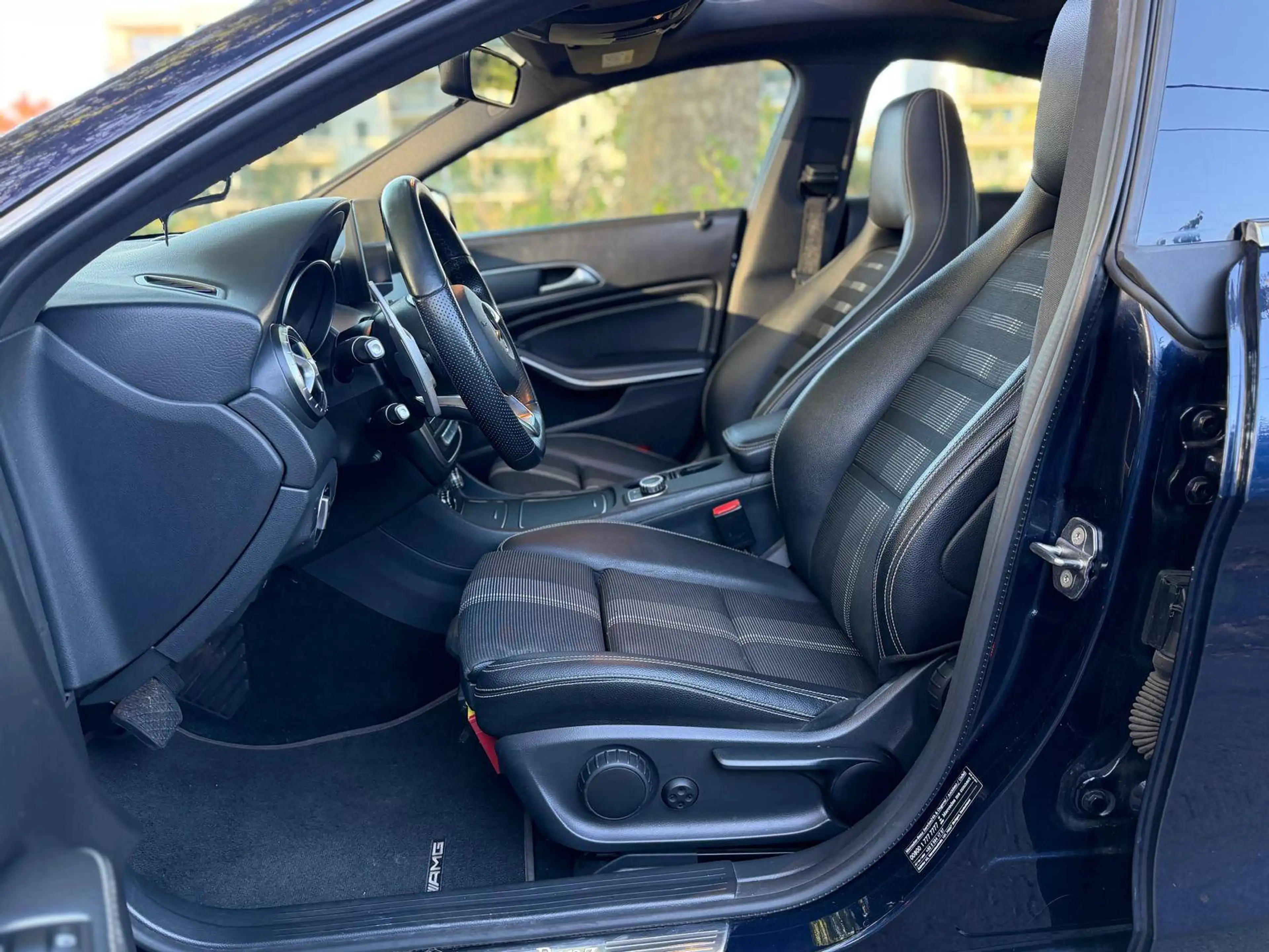 Mercedes-Benz CLA 180 180 d Business Solution AMG - Garantie 12 mois — photo 15