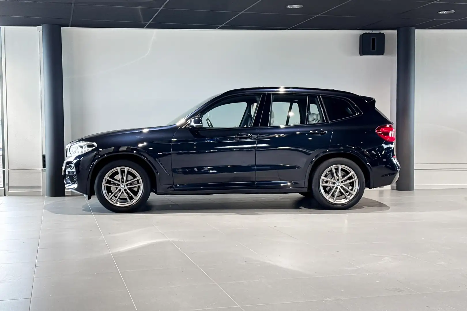 BMW X3 xDrive20i High Executive Edition | M Sport | Glaze Noir - 2