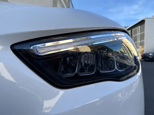 Mercedes-Benz Gla view 14