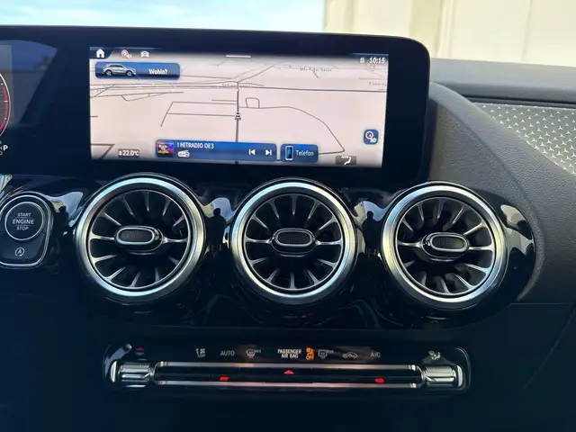 Mercedes-Benz Gla view 10