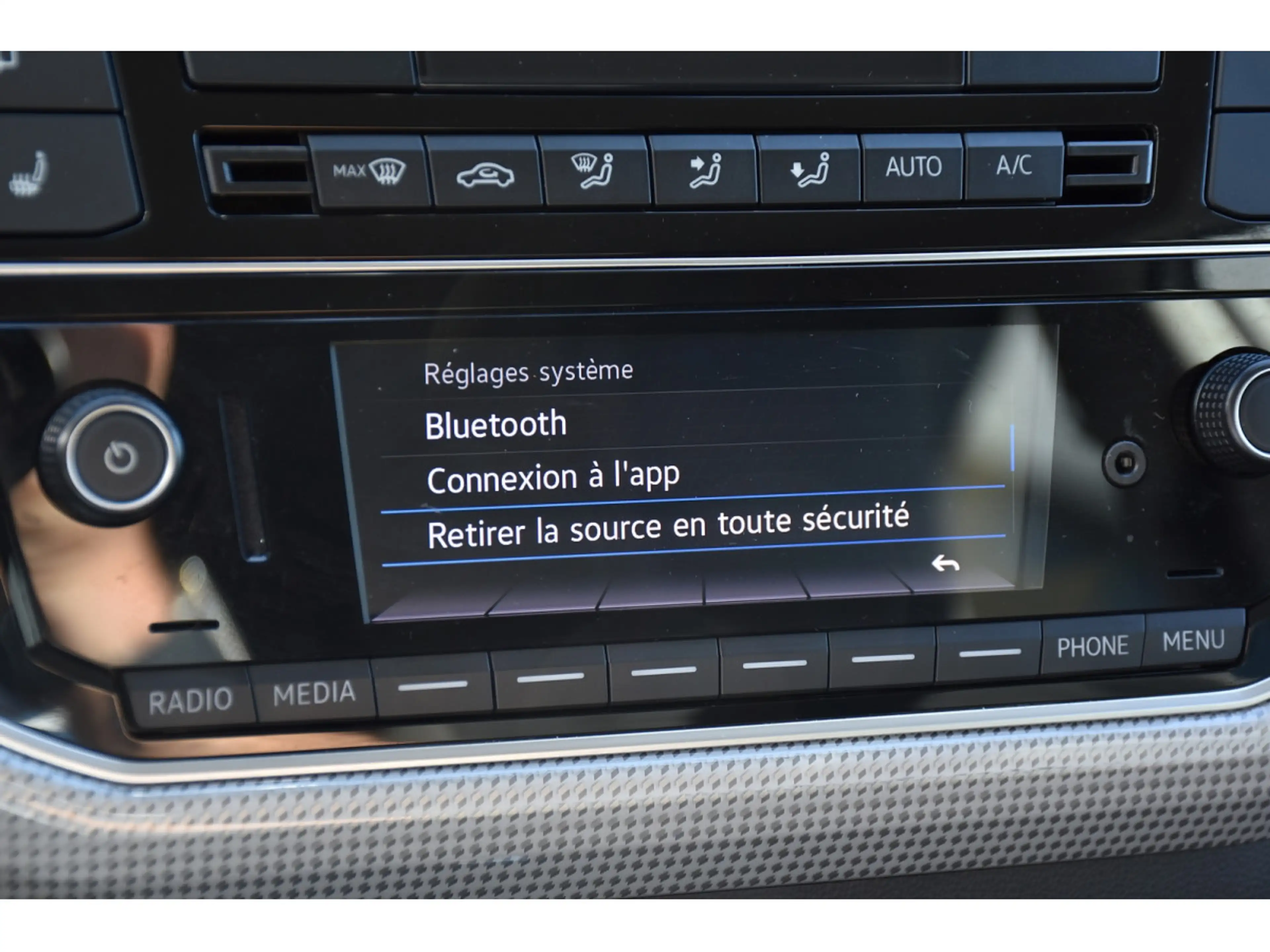 Volkswagen e-up! Move 32,3 kWh REGUL SG CHFF LANE CAM 1° MAIN — photo 12
