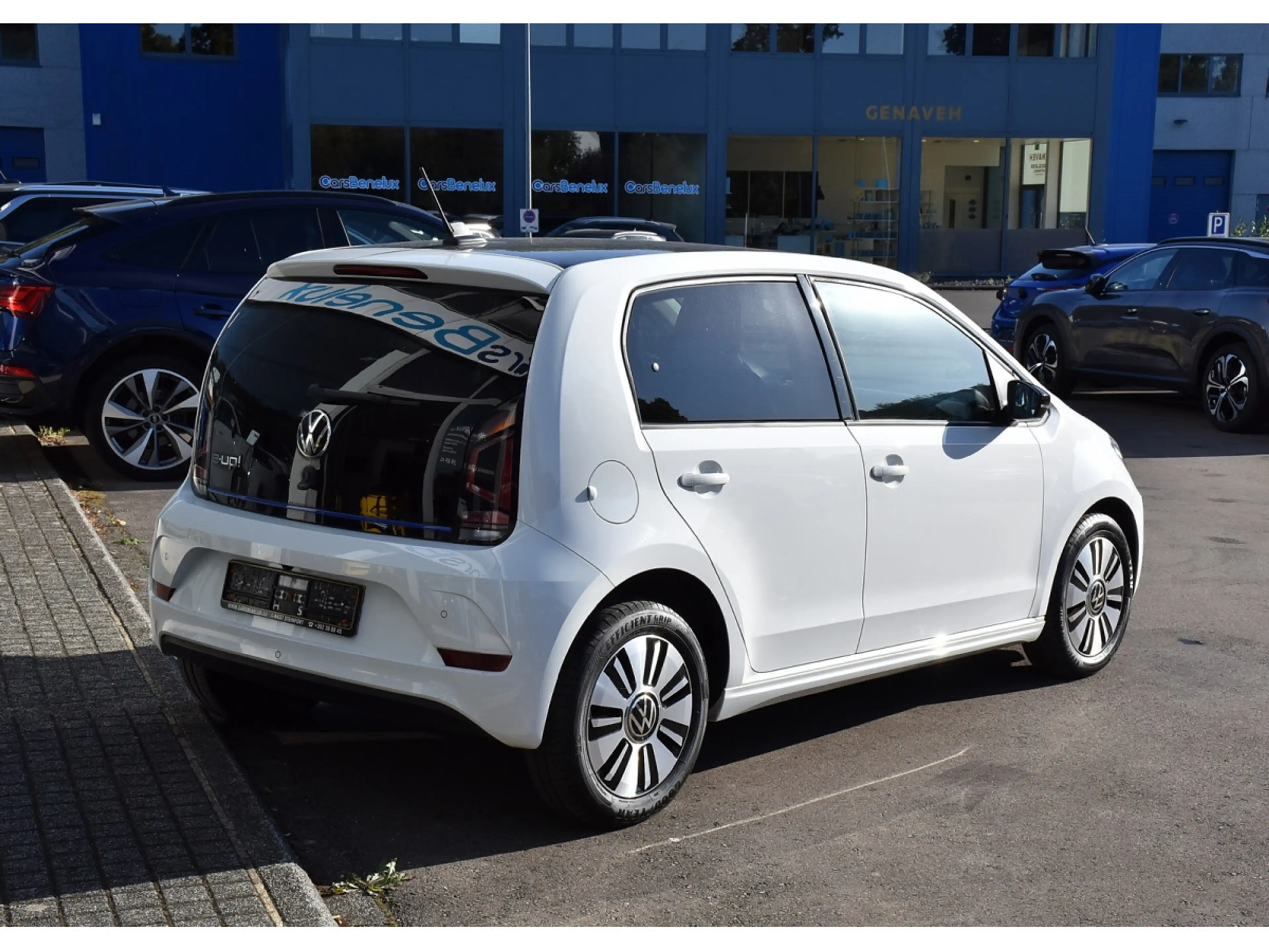 Volkswagen e-up! Move 32,3 kWh REGUL SG CHFF LANE CAM 1° MAIN — photo 4