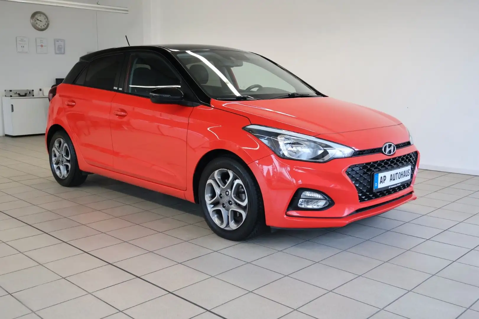Hyundai i20 YES! Plus Automatik CarPlay Kamera Tempomat - 1