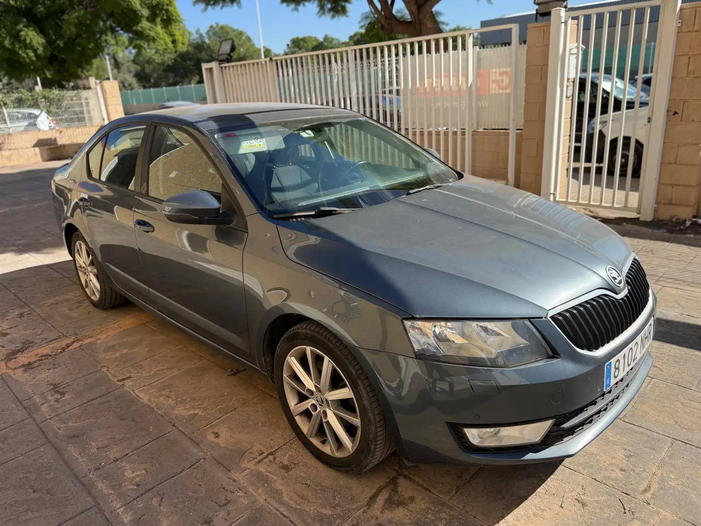 Skoda Octavia Octavia 2.0TDI CR Style Style Gris - 2