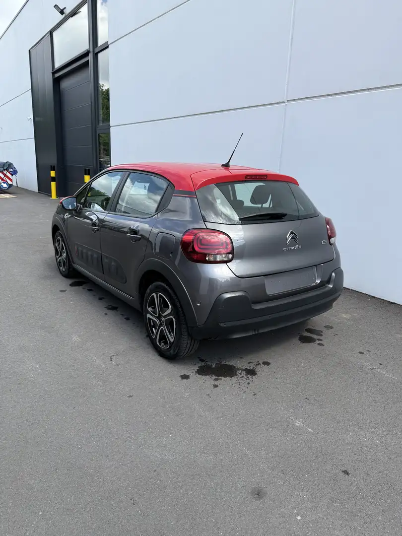 Citroen C3 Pure Tech 110 S&S SHINE Grijs - 2