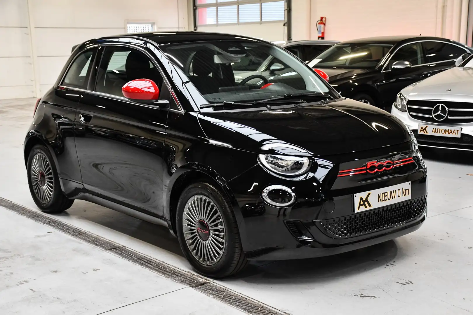 Fiat 500e 24 kWh Red Elektrisch - NAVI / SMARTLINK / PDC Noir - 2