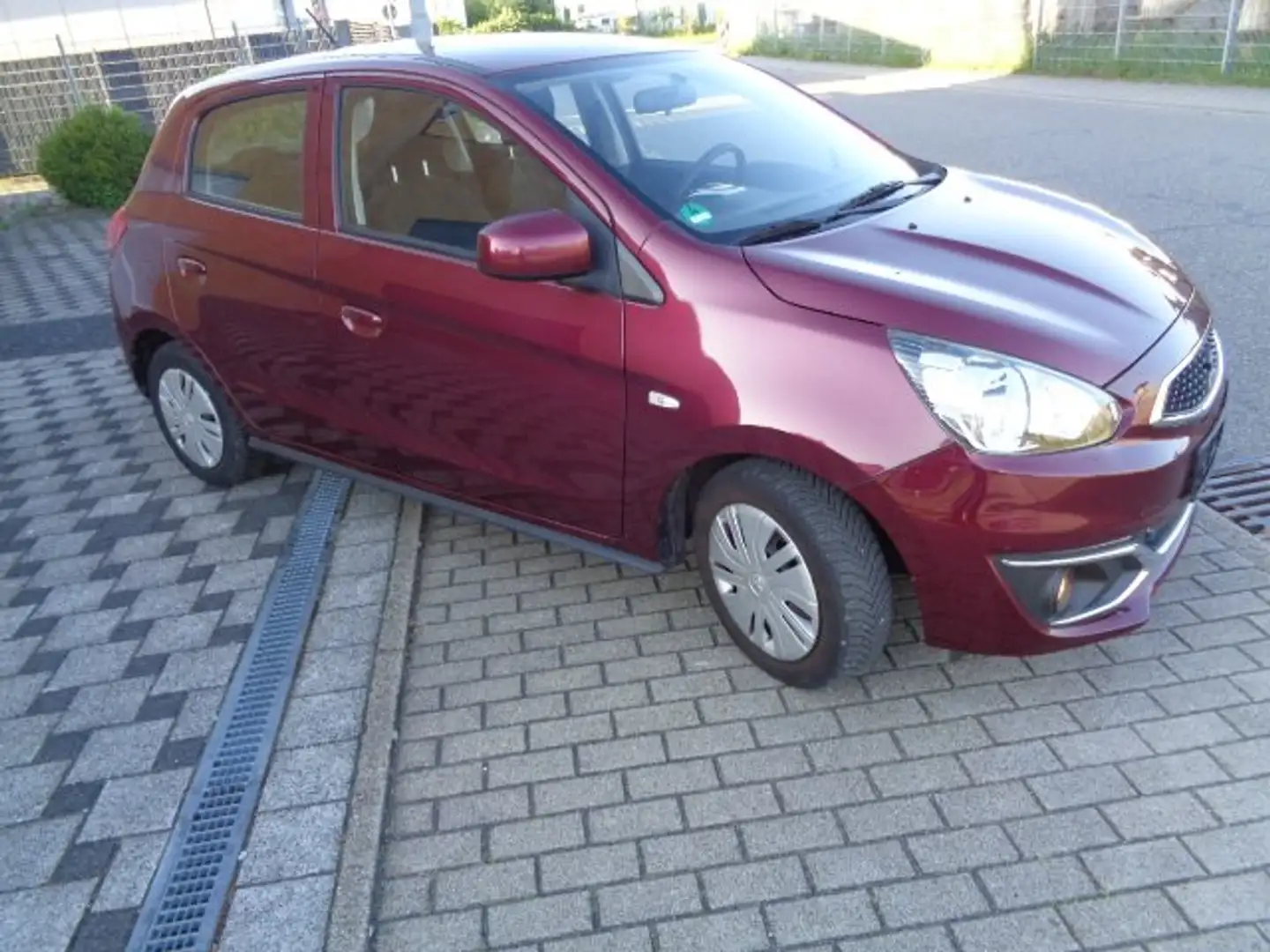 Mitsubishi Space Star Space Star 1.0 Diamant Edition Klima Euro-6 Rot - 2