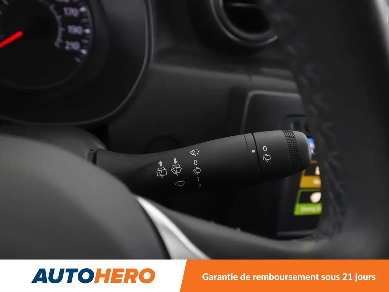 Dacia Duster — photo 21