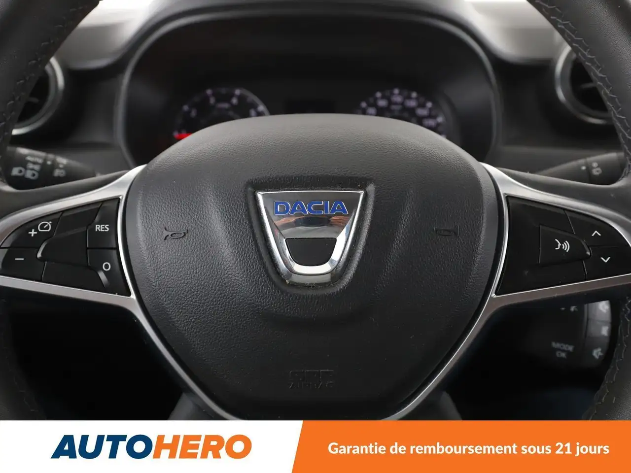 Dacia Duster — photo 19