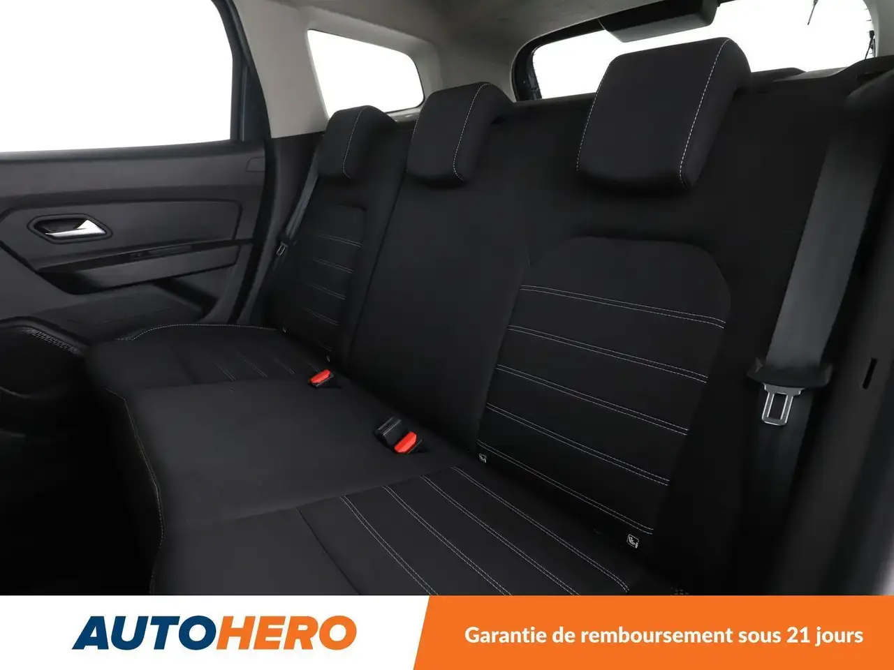Dacia Duster — photo 14