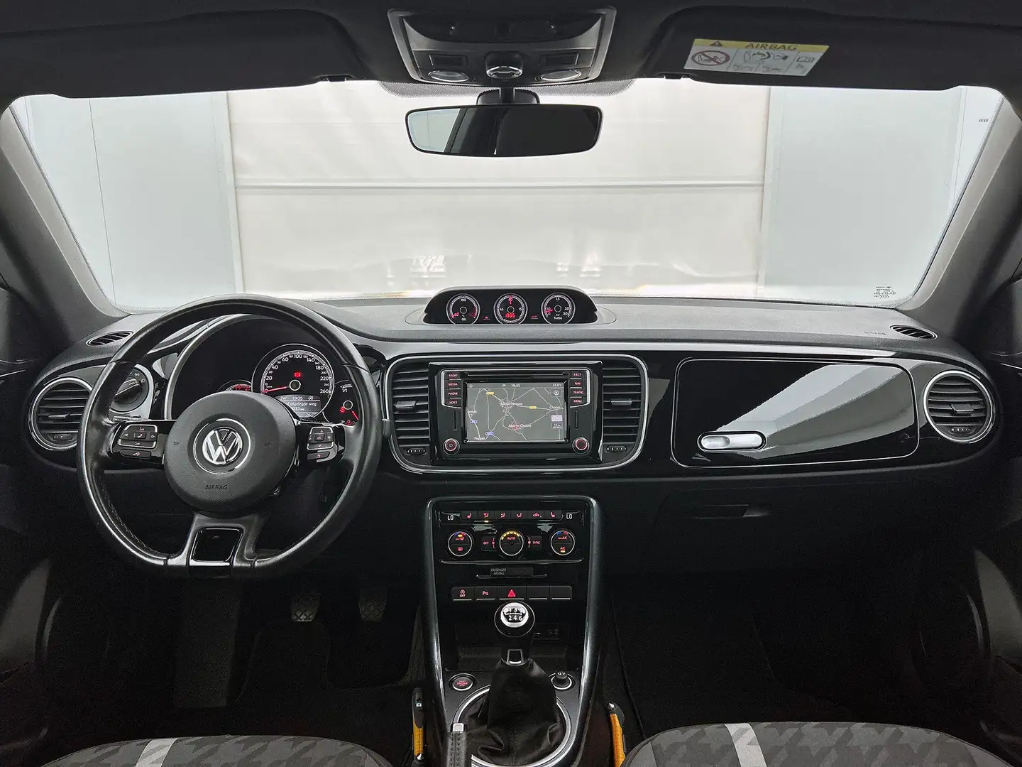 Volkswagen Beetle 1.2 TSI Exclusive Series(NL-auto, Navi, Panorama, Zwart - 2