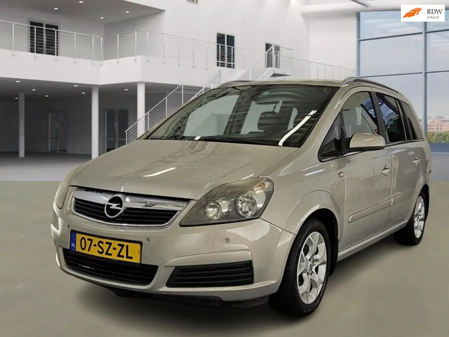 Opel Zafira 1.8 Cosmo 7p. PSENSOR CRUISE TREKHAAK 2 X SLEUTELS Grau - 1