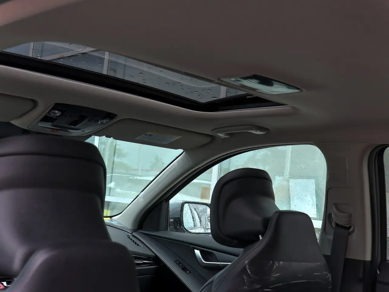 Kia Niro снимка Kia Niro