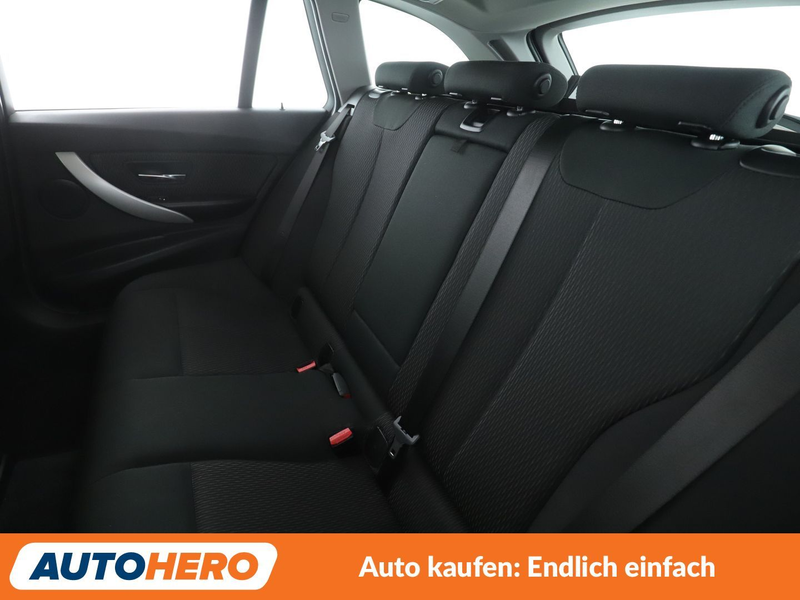 BMW 320 320d xDrive Aut.*NAVI*PDC*TEMPO*SHZ*ALU* — photo 14