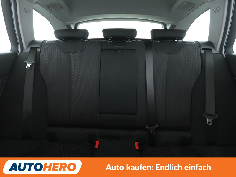 BMW 320 320d xDrive Aut.*NAVI*PDC*TEMPO*SHZ*ALU* — photo 15