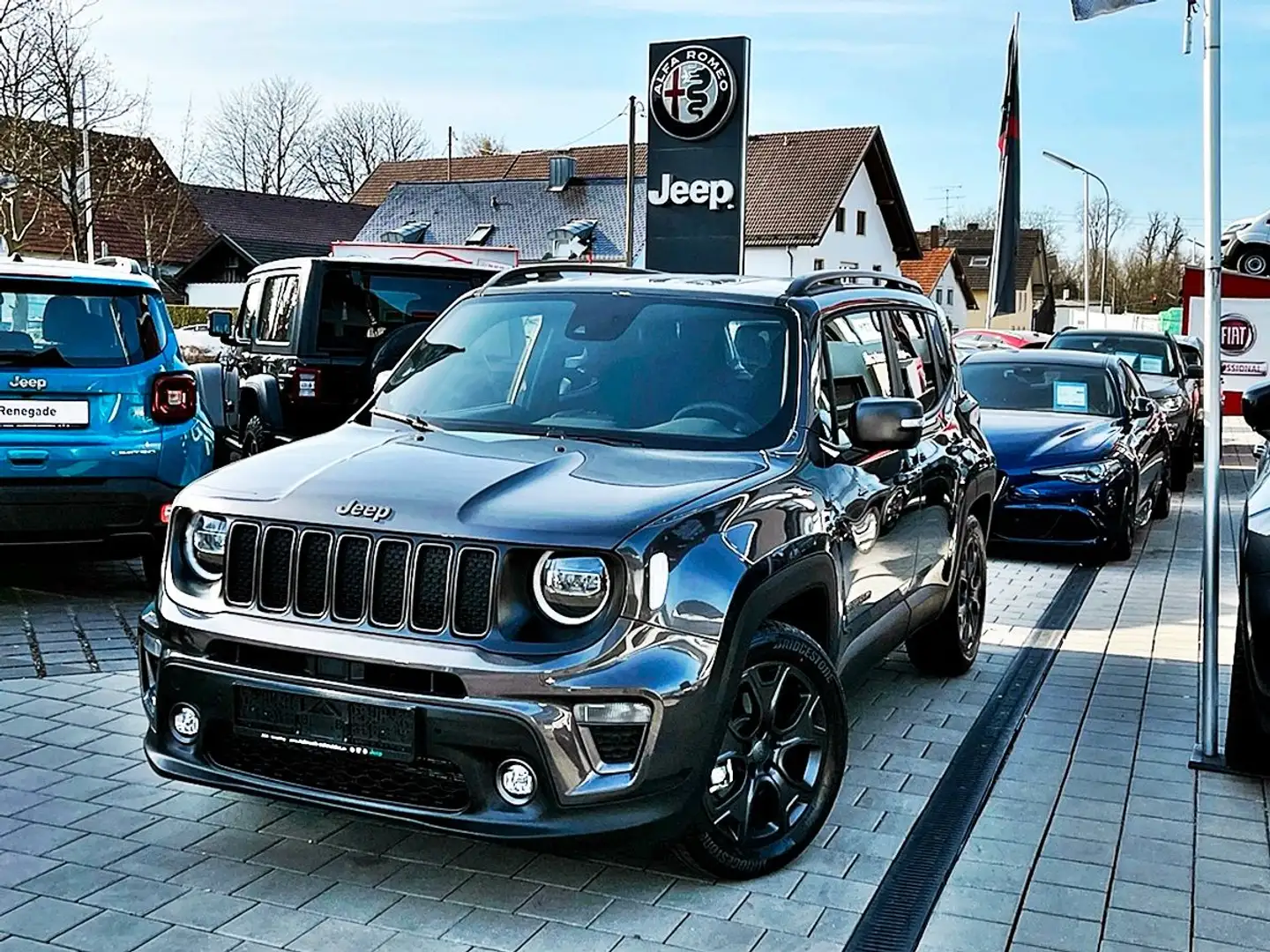 Jeep Renegade 80th Anniversary 1.3l T-GDI 110kW (150P Grau - 1