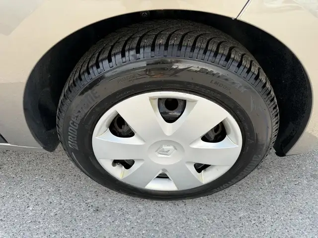 Renault Megane view 15