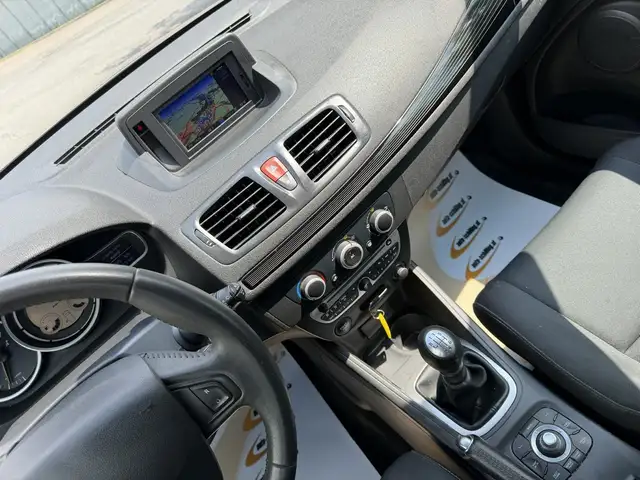 Renault Megane view 10