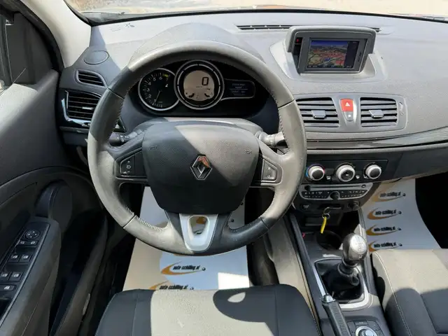 Renault Megane view 7
